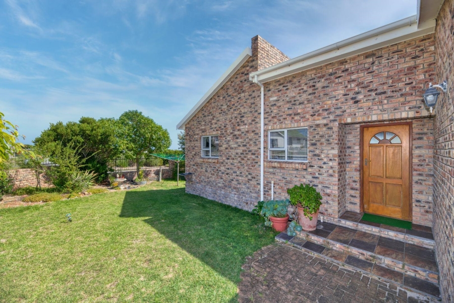 3 Bedroom Property for Sale in De Kelders Western Cape